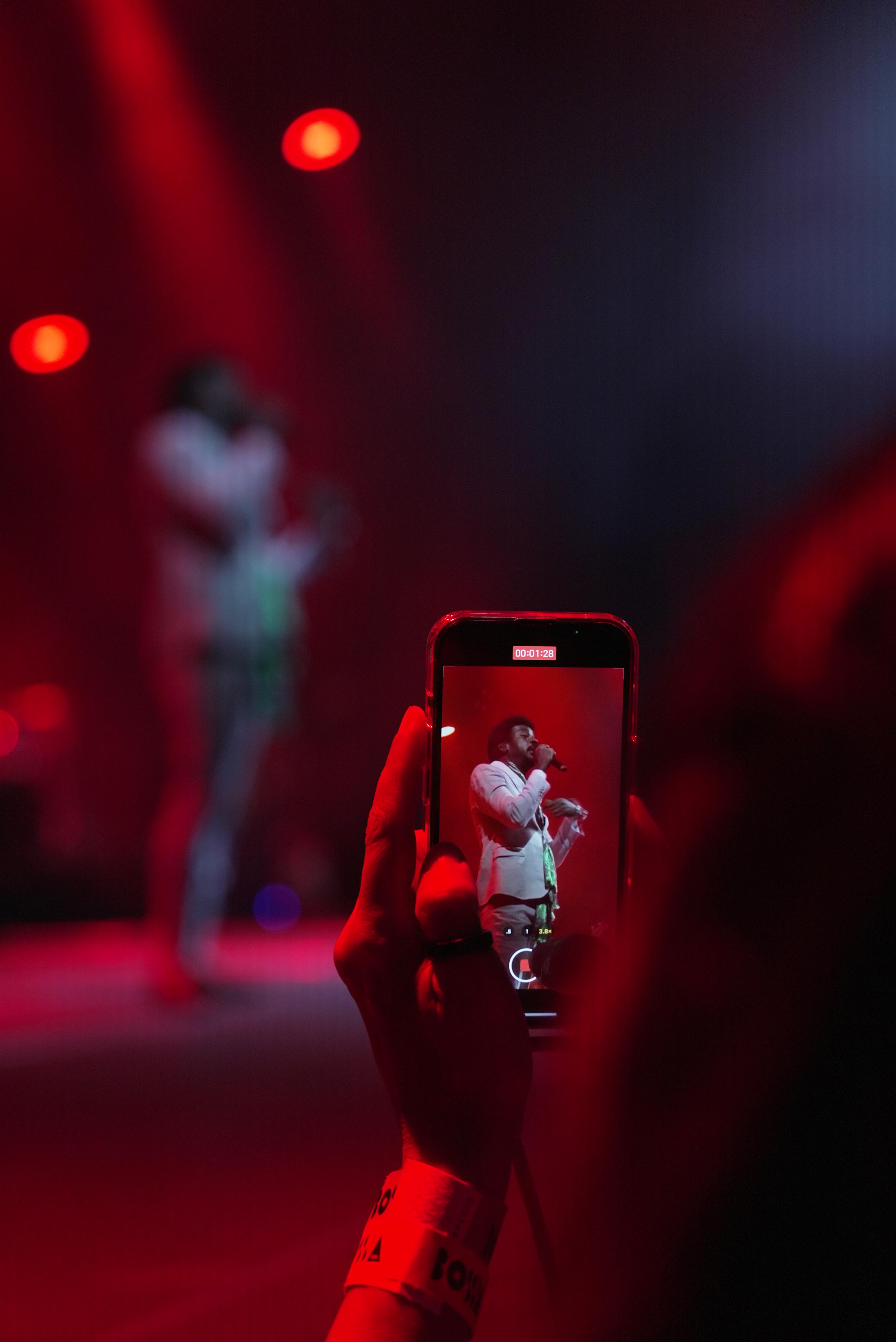 Seu Jorge im Handy Display